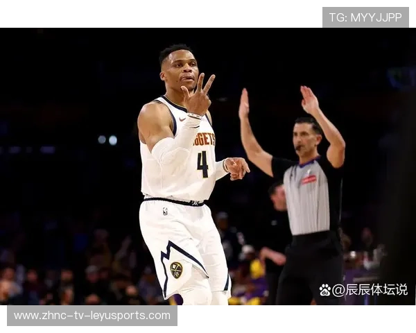 威少激情爆发！关键抢断让全场沸腾