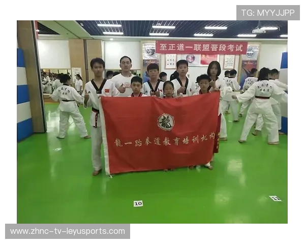 跆拳道学院开展青少年训练营的家长课堂与沟通会，跆拳道招生和家长沟通话术